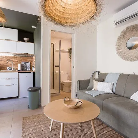 Kamea - Palais & Plage, Clim, Vieux Suquet, Port Apartment *